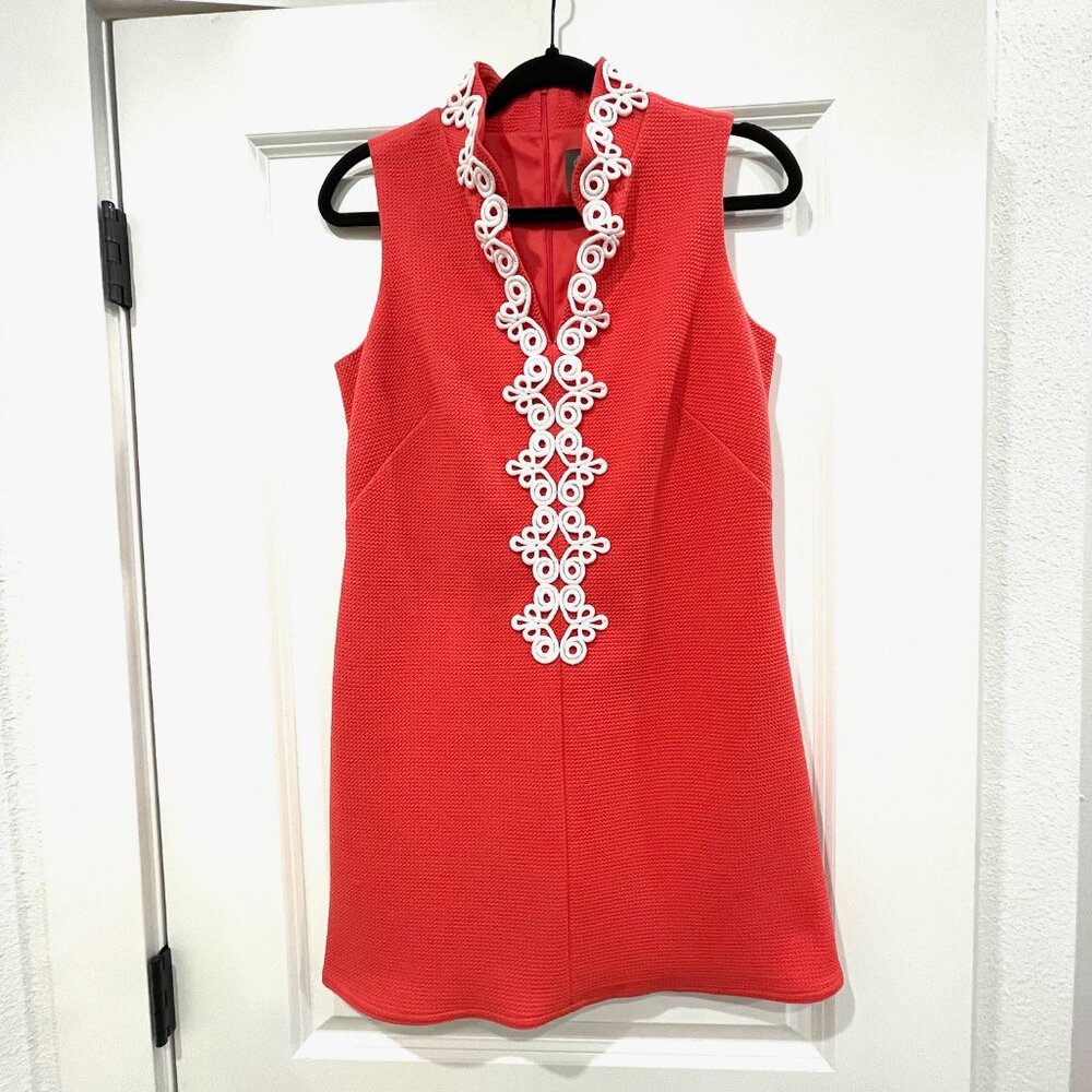 Vince Camuto Coral Pink Applique Shift Dress Preppy Mod Chic Resort - MEDIUM